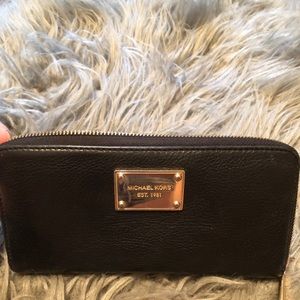 Black Michael Kors wallet